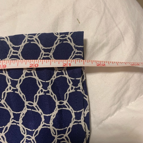 A StitchFix Navy & Cream Blouse- Scoop length, longer back - Sz. Medium - Picture 7 of 8